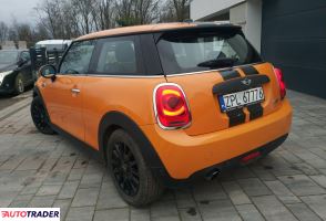 Mini One 2016 1.2 102 KM