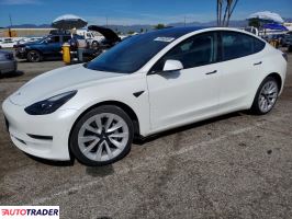Tesla Model 3 - zobacz ofertę