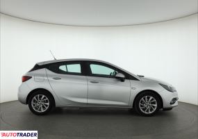Opel Astra 2019 1.2 108 KM