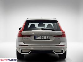 Volvo XC60 2023 2.0 197 KM