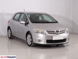 Toyota Auris 2011 1.4 88 KM