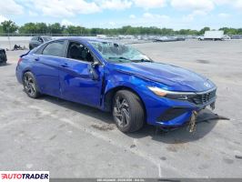 Hyundai Elantra - zobacz ofertę