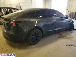Tesla Model 3 2025