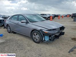 Hyundai Elantra 2025 2