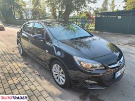 Opel Astra 2013 1.4 120 KM