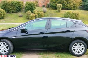 Opel Astra 2018 1.4 125 KM