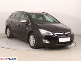 Opel Astra 2011 2.0 158 KM