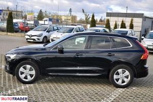 Volvo XC60 2021 2.0 197 KM