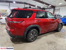 Nissan Pathfinder 2022 3