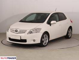 Toyota Auris 2010 2.0 124 KM