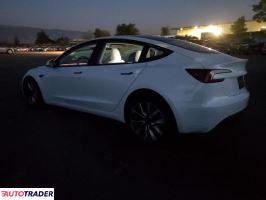 Tesla Model 3 2025