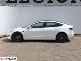 Tesla Model 3 2019 301 KM