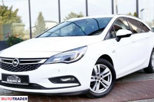 Opel Astra 2017 1.4 150 KM