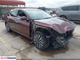 Nissan Altima - zobacz ofertę
