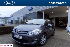 Toyota Auris 2013 1.3 99 KM Toyota Auris 2013 1.3 99 KM