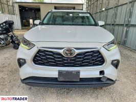 Toyota Highlander 2022 3