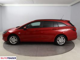 Opel Astra 2019 1.2 108 KM