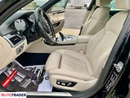 BMW 750 2017 3 400 KM