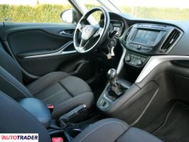 Opel Zafira 2017 1.4 140 KM
