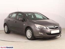 Opel Astra 2012 1.4 118 KM