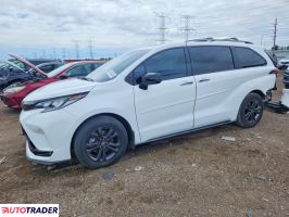 Toyota Sienna 2024 2