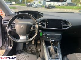 Peugeot 308 2020 1.2 130 KM