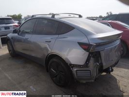Tesla Model Y 2026
