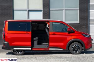 Ford Tourneo Custom 2025 2.5 233 KM