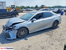 Toyota Camry 2023 3