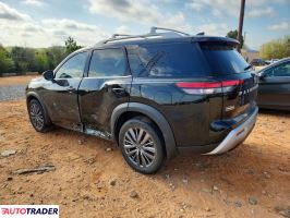 Nissan Pathfinder 2024 3