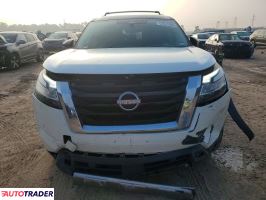 Nissan Pathfinder 2022 3