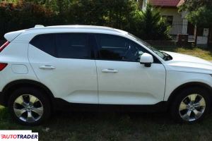 Volvo XC40 2020 2.0 247 KM