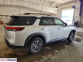 Nissan Pathfinder 2022 3