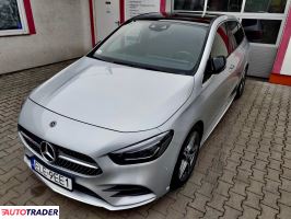 Mercedes B-klasa 2019 2.0 150 KM