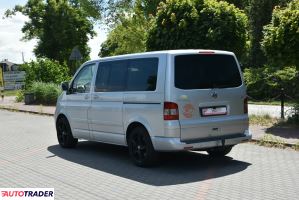Volkswagen Multivan 2004 2.5 131 KM