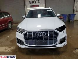 Audi Q7 2021 3