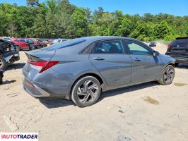 Hyundai Elantra 2025 2