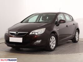 Opel Astra 2011 1.6 113 KM