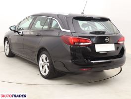 Opel Astra 2018 1.6 134 KM