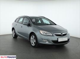 Opel Astra 2012 1.4 138 KM