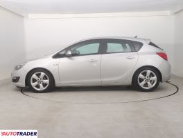 Opel Astra 2013 1.4 138 KM