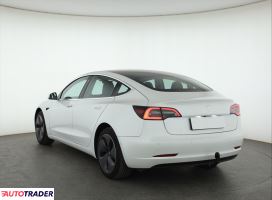 Tesla Model 3 2019 301 KM