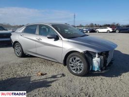 Hyundai Elantra 2025 1