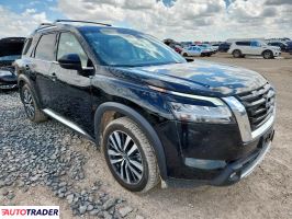 Nissan Pathfinder 2022 3