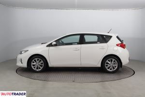 Toyota Auris 2013 1.6 130 KM