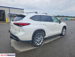 Toyota Highlander 2020 3