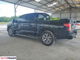 Nissan Titan 2021 5