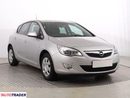 Opel Astra 2012 1.6 113 KM