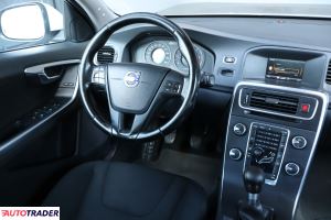 Volvo S60 2010 2.0 160 KM