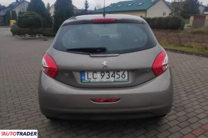 Peugeot 208 2012 1.2 82 KM